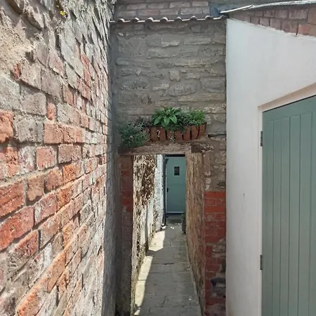 Delighful Self Catering In The Heart Of Glastonbury Exterior photo